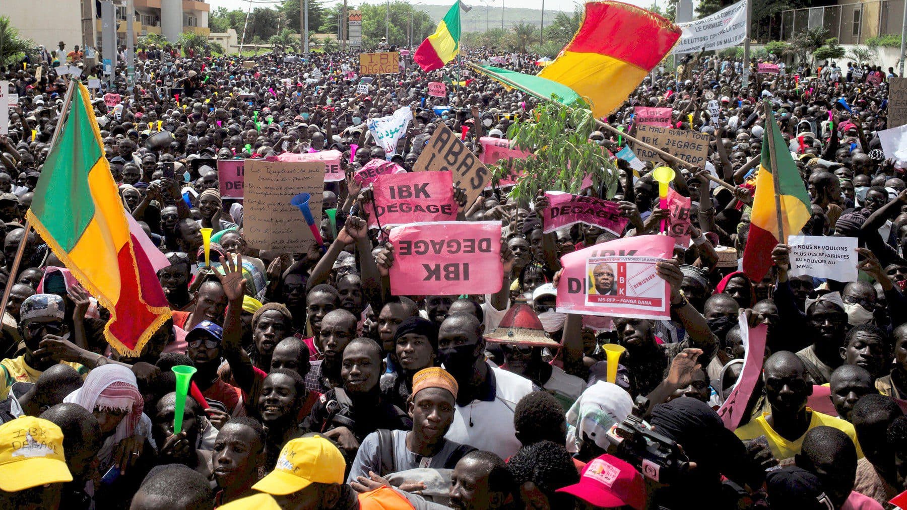 ECOWAS Calls for Elections Re-Run in Mali As Protesters Demand President To Resign