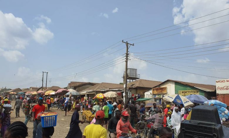 Business as usual at Mpape Market, Abuja