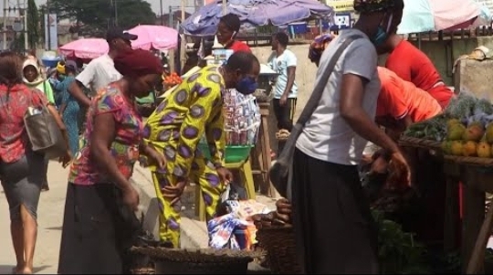 COVID-19: Panic As Nigerians Storm Banks, Streets In Frenzy Following Easing Of Lockdown