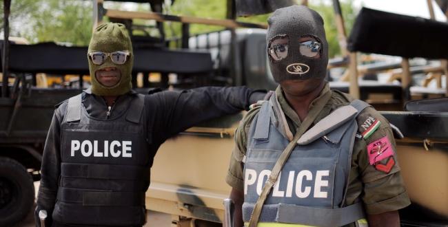 Police Inspector In Lagos, Runs Mad, Shoots Colleague To Death, Gets Arrested