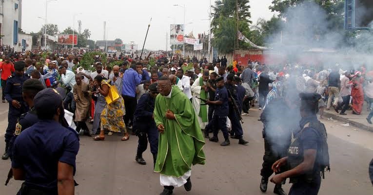 Crisis: Protest Crowded The Street Of Kinshasa