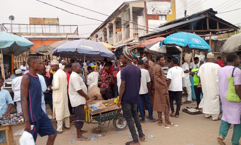 Kano Residents Doubts Existence Of #COVID19, Violate NCDC Guidelines