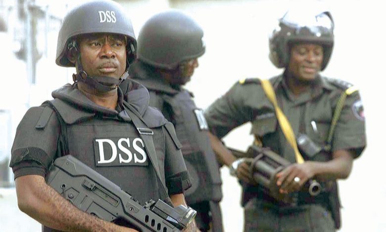 Nigerians React As 2 DSS Operatives, 3 IPOB Members Lose Lives In ‘Free-For-All’