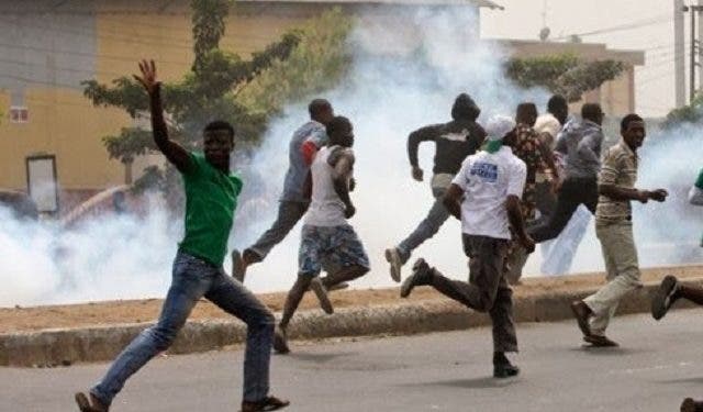 Oyo Residents React As Hoodlums Invade, Loot Lawmaker’s Residence