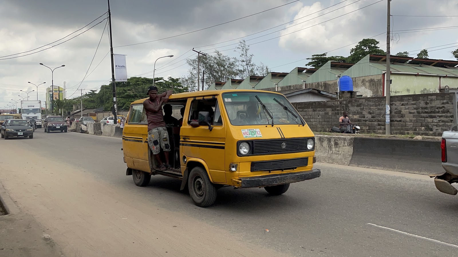 #SurvivingLagos: How Traffic Jam Threatens Relationships - HumAngle