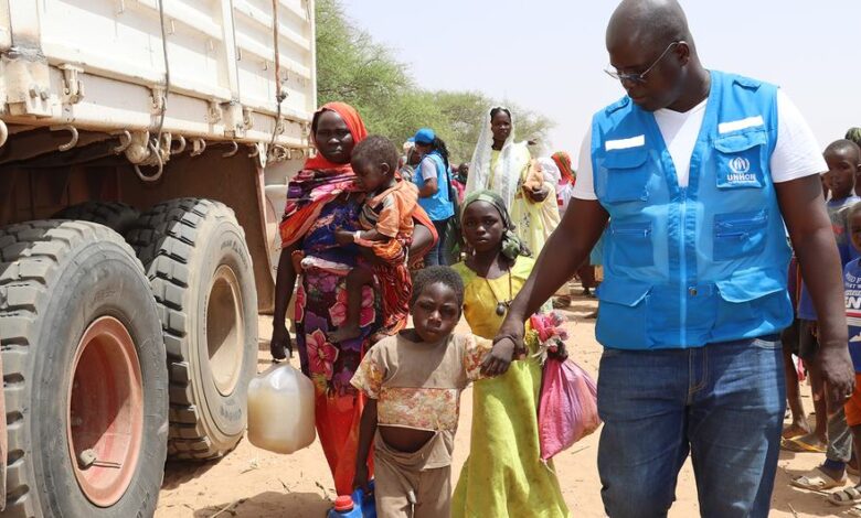 Refugees from Sudan are relocated between camps in Chad. Photo: Aristophane Ngargoune/UNHCR