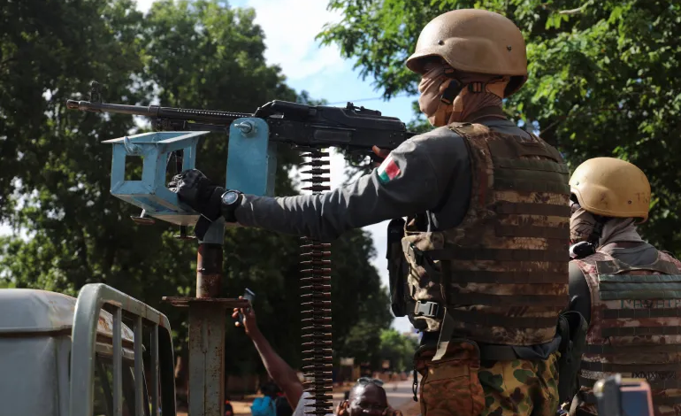 Soldiers used to illustrate the story. Photo: Vicent Bado.