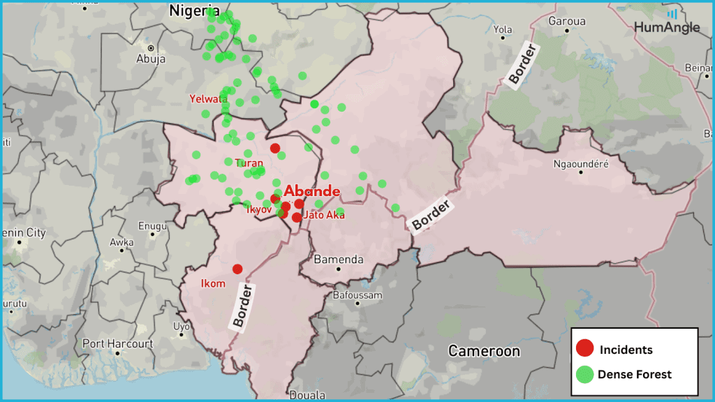 Map shows incidents (red) and dense forest areas (green) near the Nigeria-Cameroon border, highlighting locations like Abande and Jato Aka.